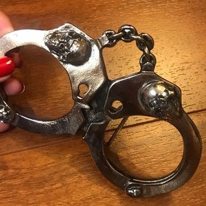 Handcuffs Skulls Belt Buckle